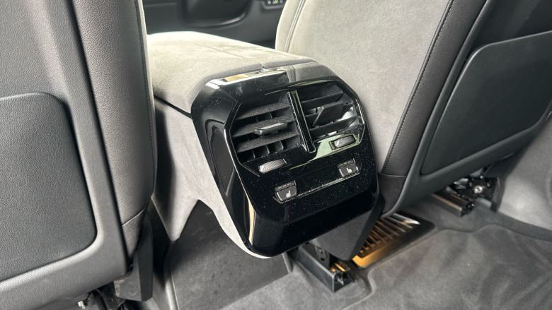 BMW iX 400kW xDrive60 M Sport 112kWh 5dr Auto [Pro Pack] Electric Estate